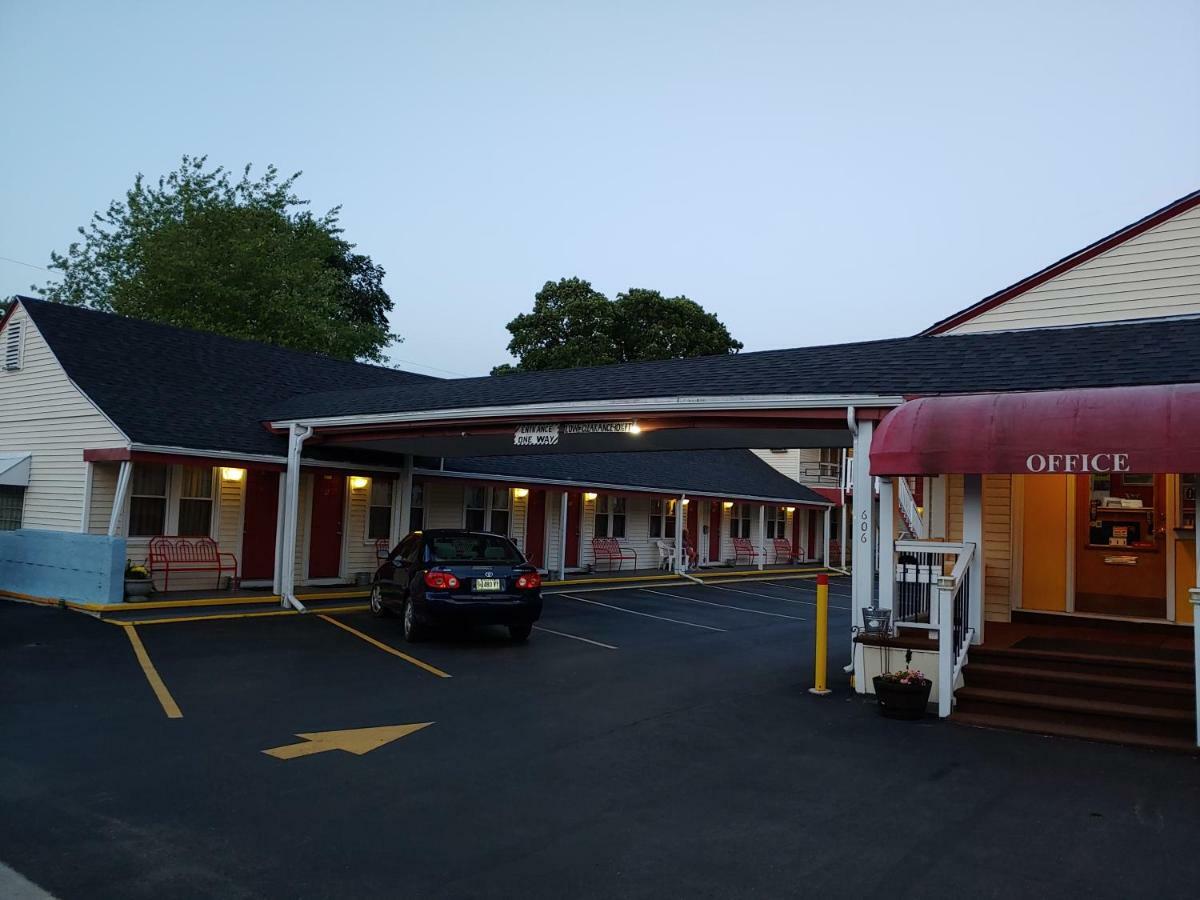 Maine Motel South Portland Exterior photo
